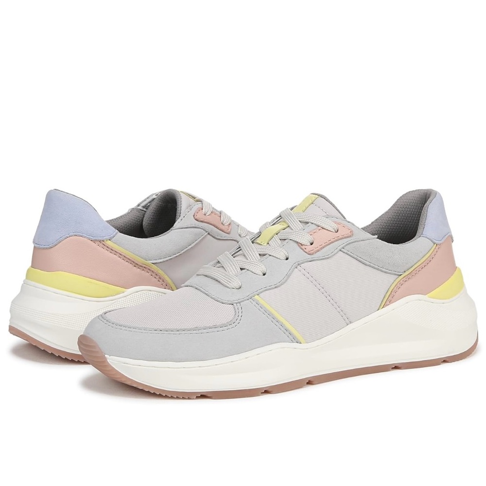 NATURALIZER Gray Sneakers